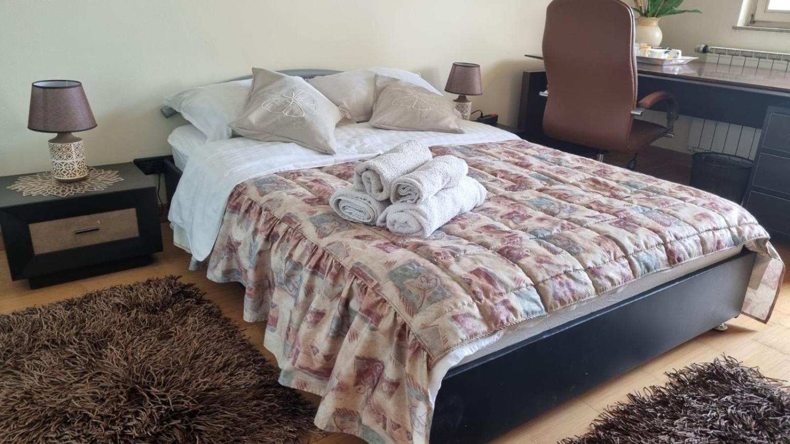 Bolek Mansion Apartman Banja Luka Kültér fotó