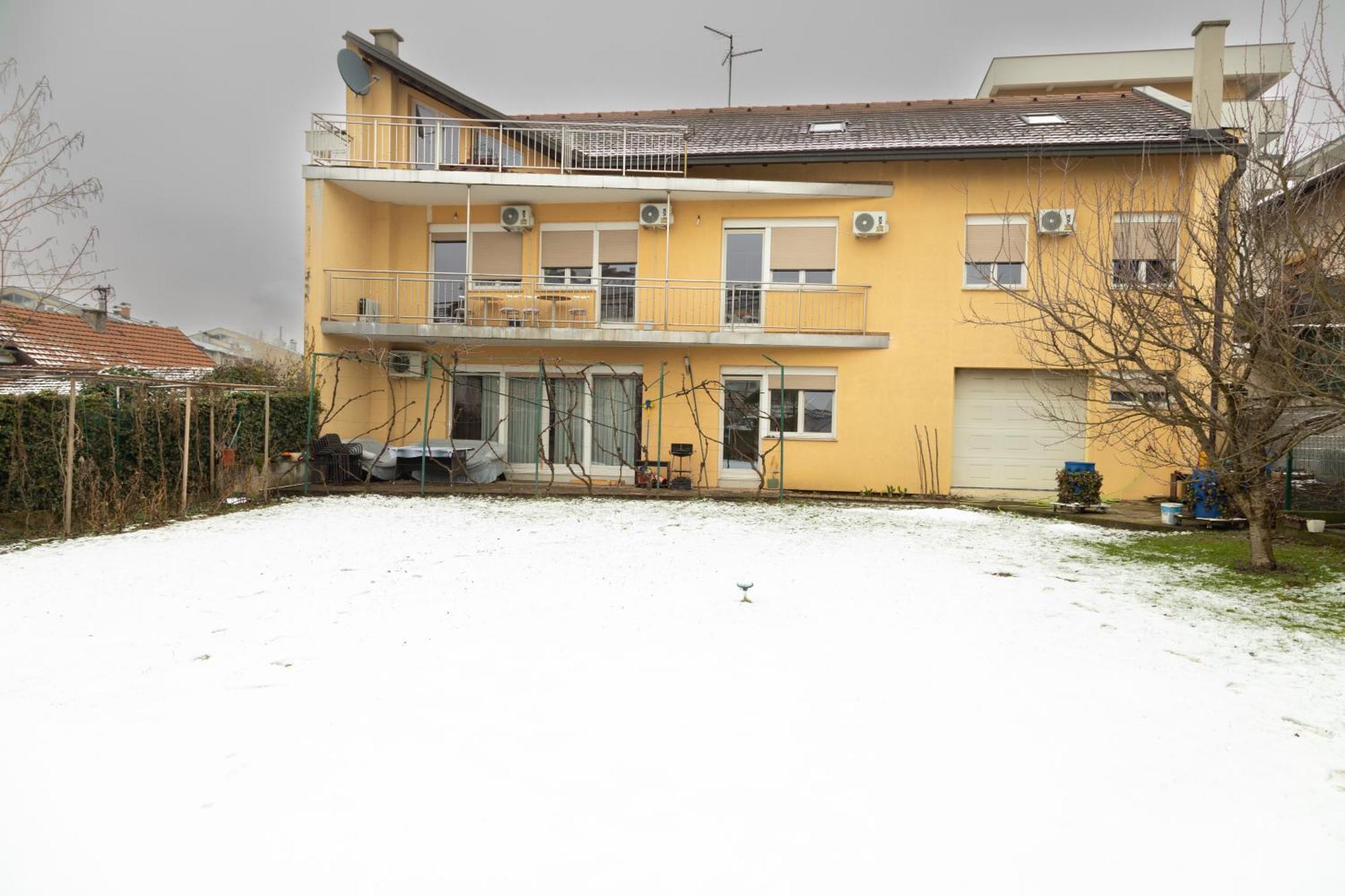Bolek Mansion Apartman Banja Luka Kültér fotó
