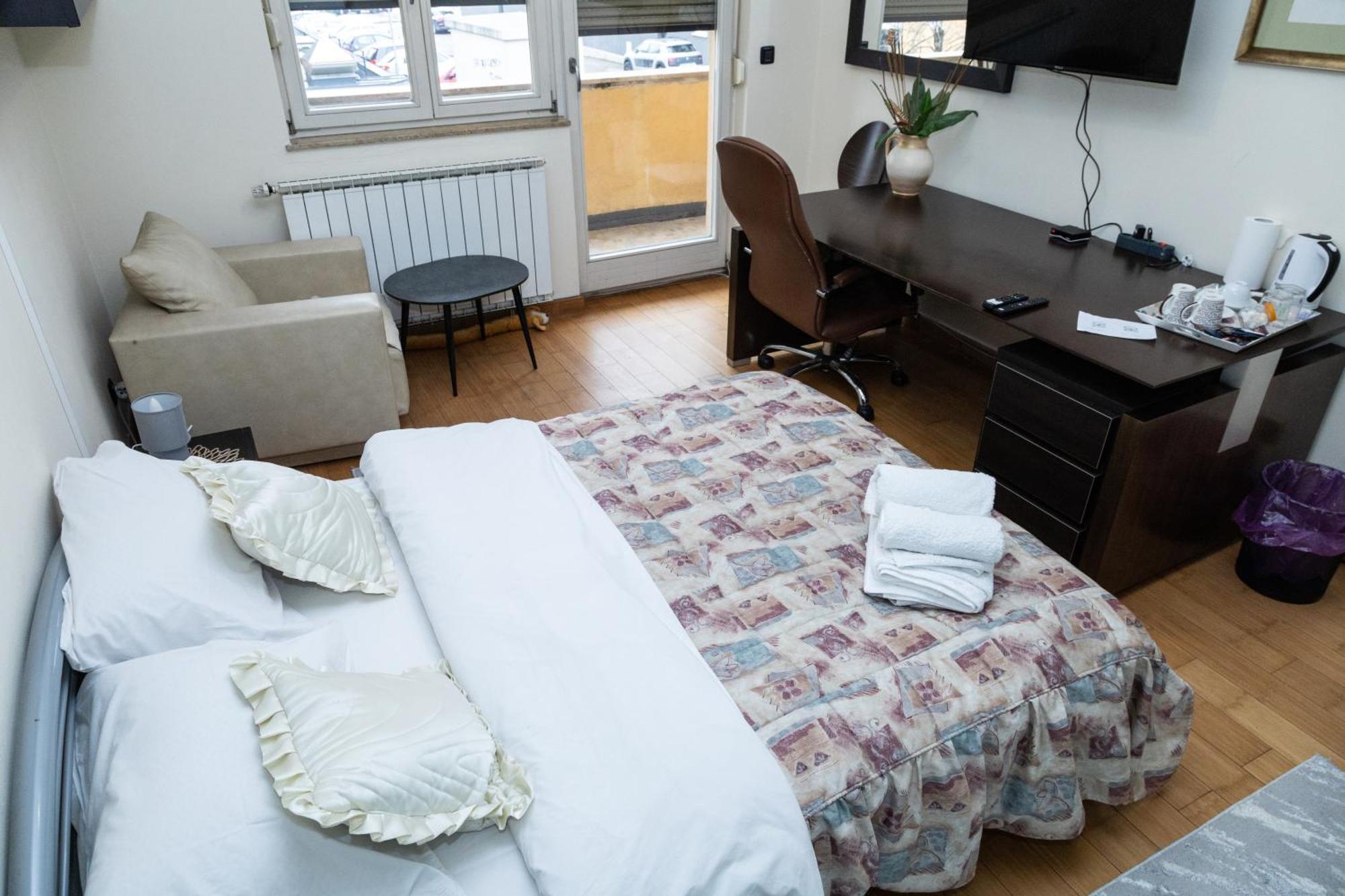 Bolek Mansion Apartman Banja Luka Kültér fotó
